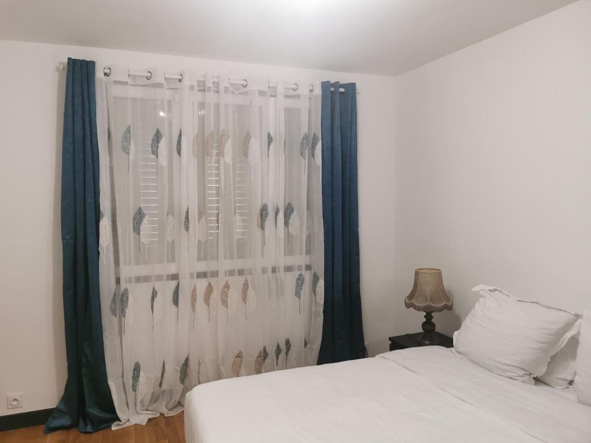 Appartement Meubles A Villeurbanne Lyon Bagian luar foto